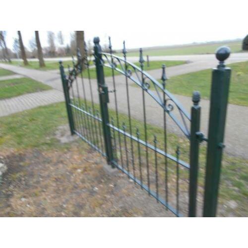 Mooie zwaar massief ijzeren poort-inrijpoort - toegangshek