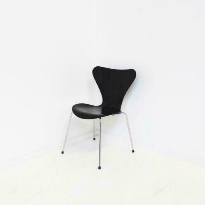 Frits Hansen Vlinderstoel 3107, Series 7, Design stoel Zwart