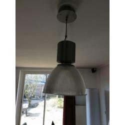 orginele industriele lampen met doorzichtige beschremkap