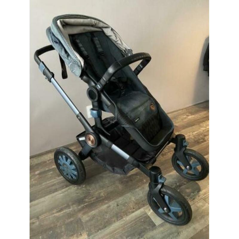 Bugaboo Diesel limited editie met regenhoes