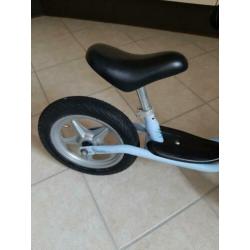 Puke loopfiets 12 inch in zeer goede staat