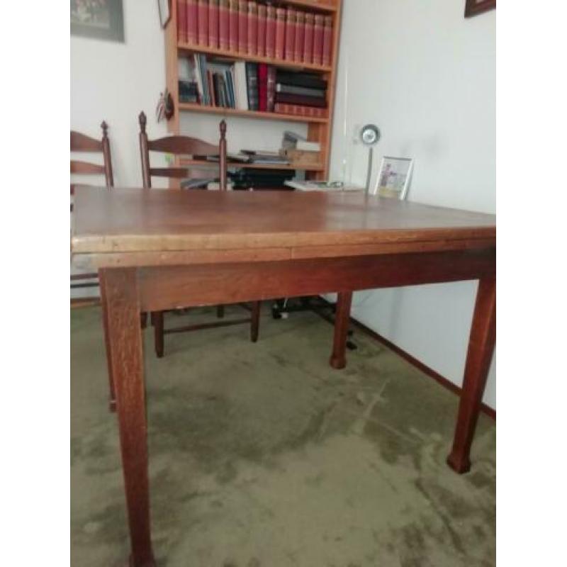 Eettafel keukentafel uitschuifbaar tot langer