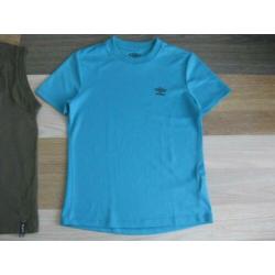 2 zomerhemden Villa Happ, 1 shirt Umbro maat 140. Set € 3,50