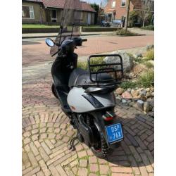 Te koop Piaggio Zip I-Get 2018. Injectie. Blauw kenteken.