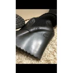 Gucci sleehak laarzen nieuw gyvenchi sneakers