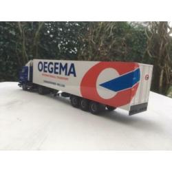 Scania Oegema Surhuisterveen 113M/380 van Tekno