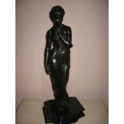 Klassiek oud beeld +- 1888