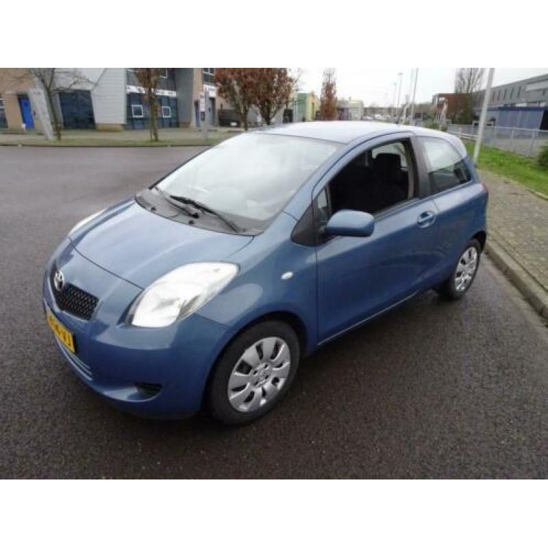 Toyota Yaris 1.3 VVTi Terra (bj 2007)