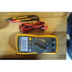 Fluke 115 TRMS (AC/DC, Ampère).