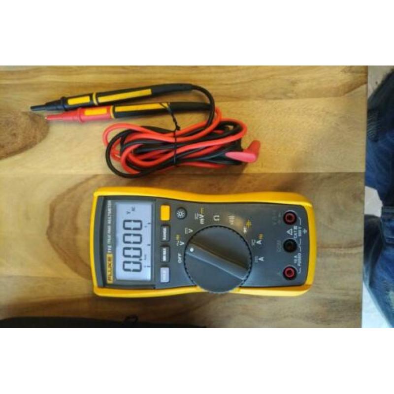 Fluke 115 TRMS (AC/DC, Ampère).