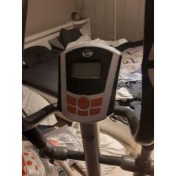 Cross trainer zo goed als nieuw paar keer gebruikt 1