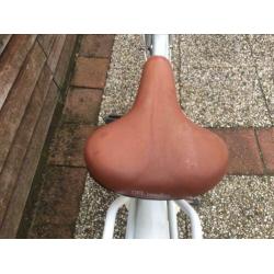Cortina U4 28 inch damesfiets meisjesfiets 50 cm met 3 vers