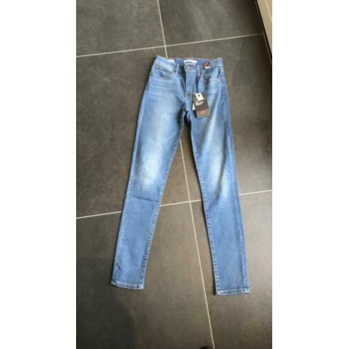 Levi’s 721 high Rise skinny. Maat 27/ 32