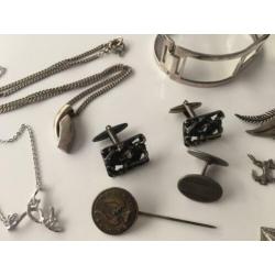 Lotje zilver sieraden 130 gram. Bieden vanaf 45