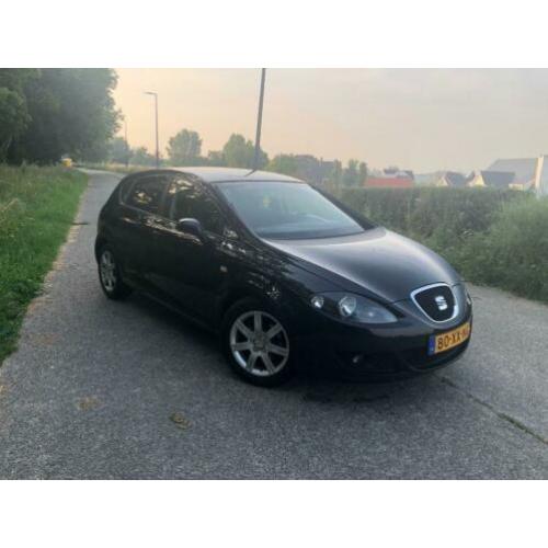 Seat Leon 1.9 TDI Meeneemprijs! ditributieset vervangen!