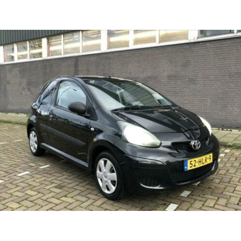 Toyota Aygo 1.0 12V Vvt-i 3DRS MMT 2009 Zwart