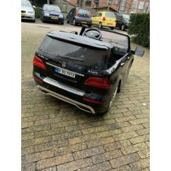 Electrische kinderauto Mercedes