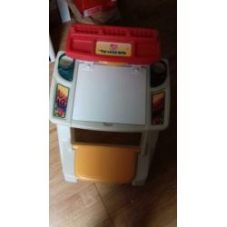 Nieuwstaat Step 2 burau -  tekentafel met licht! ?? Leuk