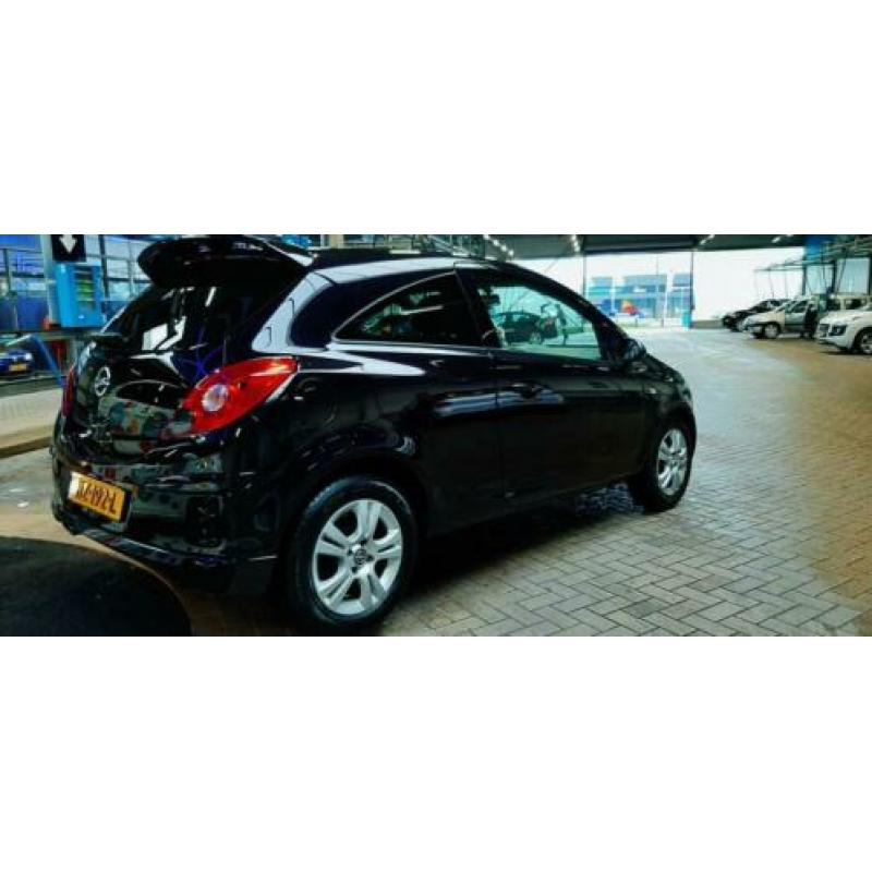 Opel Corsa 1.2 Ecoflex 2011 Zwart in nieuwstaat NAP Android