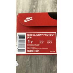 Nike, Maat 32