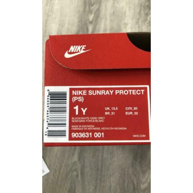 Nike, Maat 32