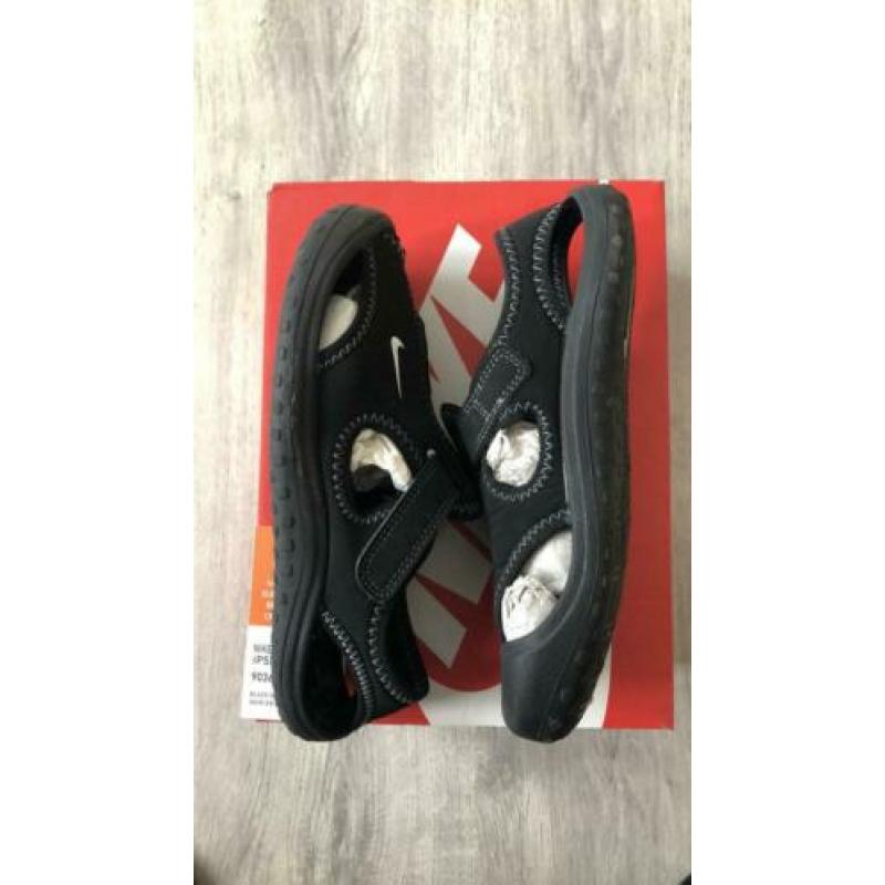 Nike, Maat 32