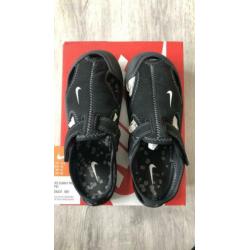 Nike, Maat 32