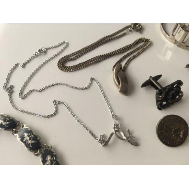 Lotje zilver sieraden 130 gram. Bieden vanaf 45