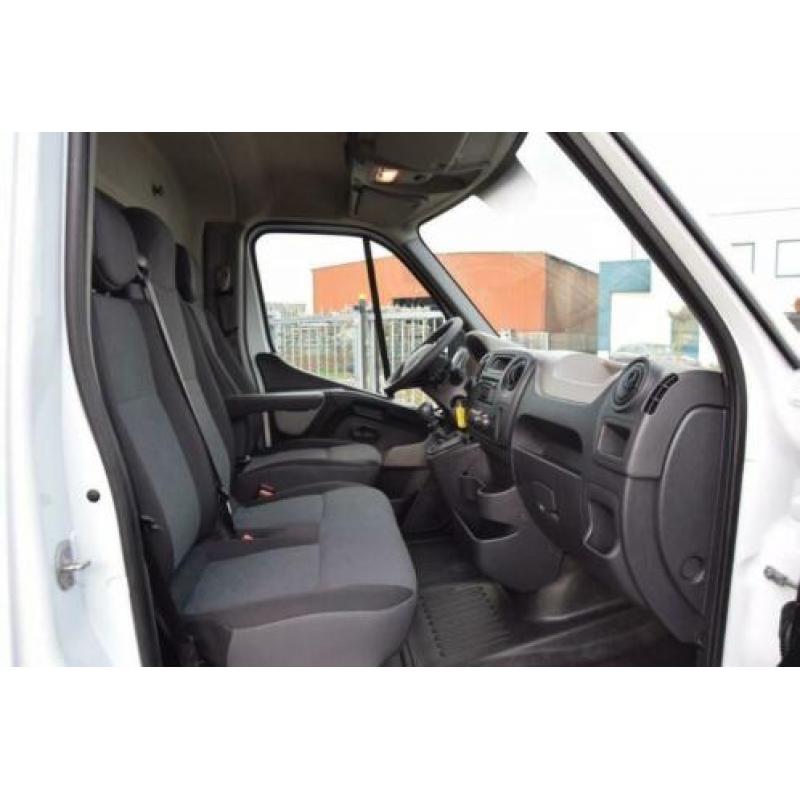Renault Master 2.3 DCI 130pk E6 Bakwagen met laadklep (Topkl