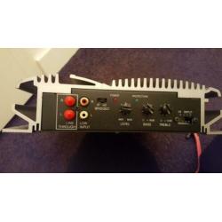 Versterker incl Sony boxen set