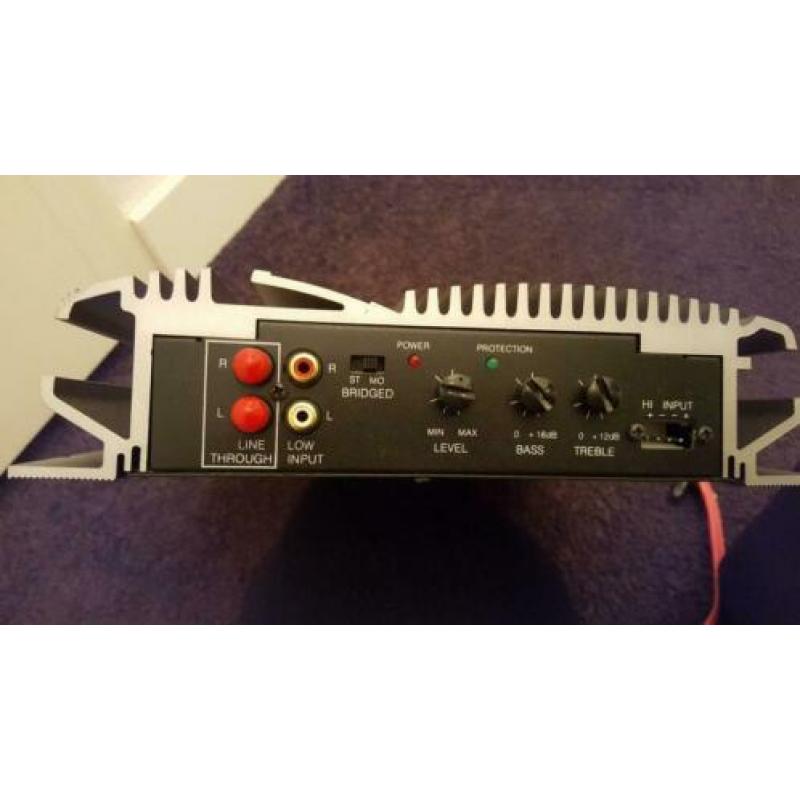 Versterker incl Sony boxen set