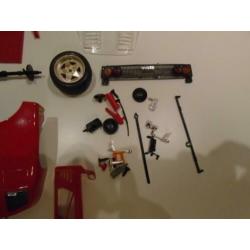Set losse Bburago 1:18 onderdelen F40 en meer