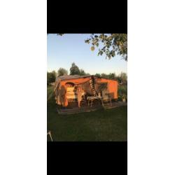 Burstner lux 470 caravan +voortent + vlonders