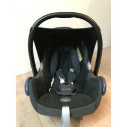 Mooie MaxiCosi Cabriofix essential black – zwart