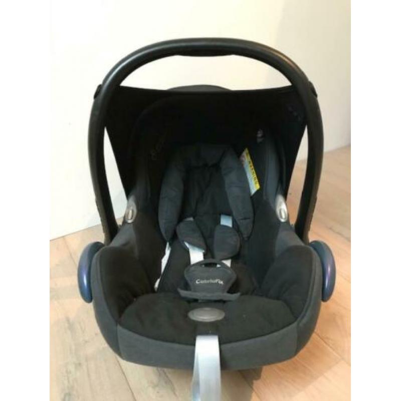 Mooie MaxiCosi Cabriofix essential black – zwart