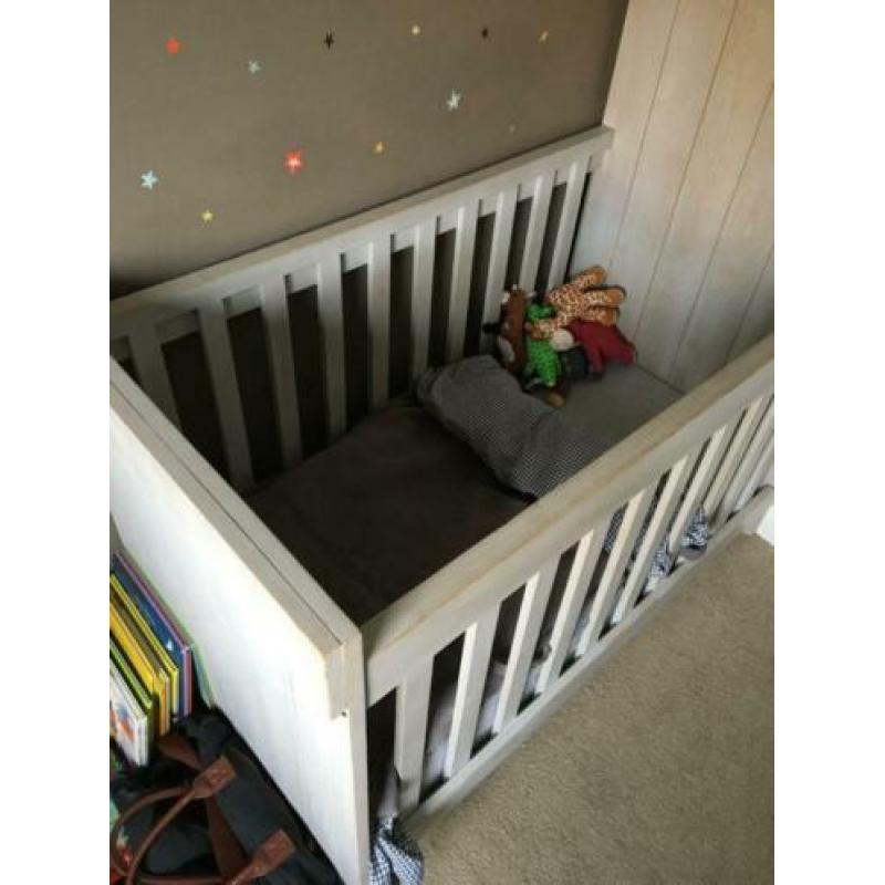 Bopita babybed (+ matras) + commode