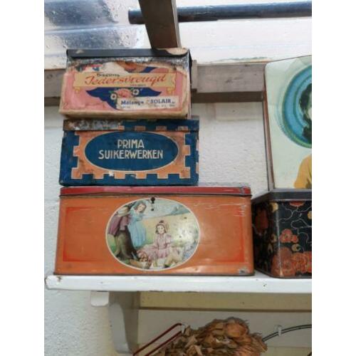 Oude blikken te koop