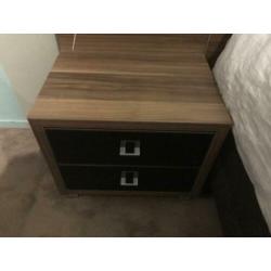 Gehele slaapkamer: elektr. bed, kledingkast etc.