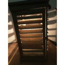 Te koop origineel exclusieve Louvre lamp