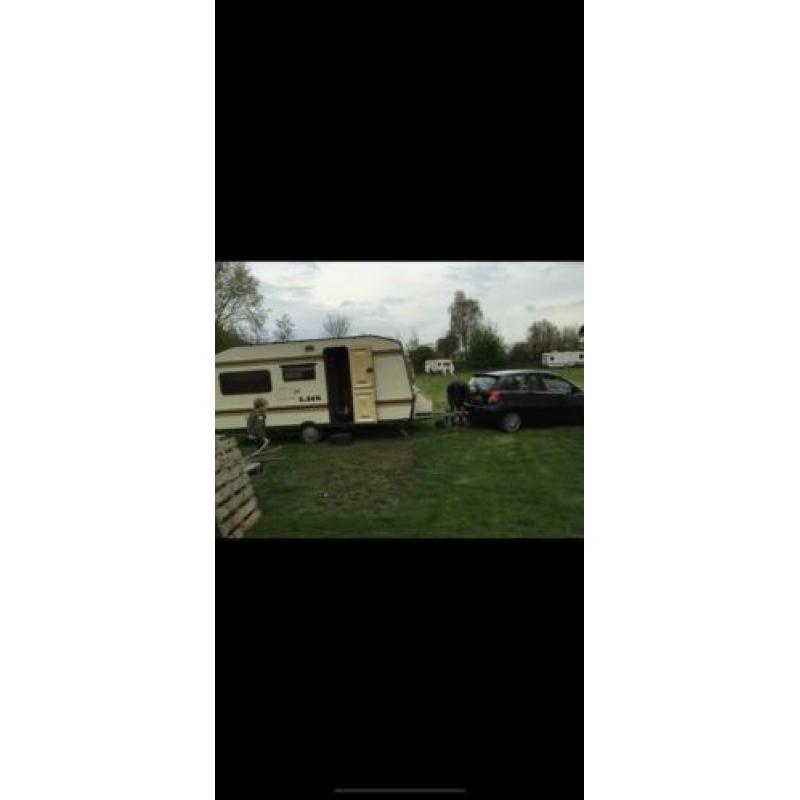 Burstner lux 470 caravan +voortent + vlonders