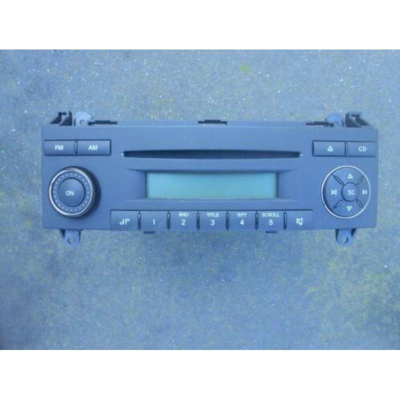 Orginele VW Crafter / Mercedes Sprinter autoradio CD-speler.
