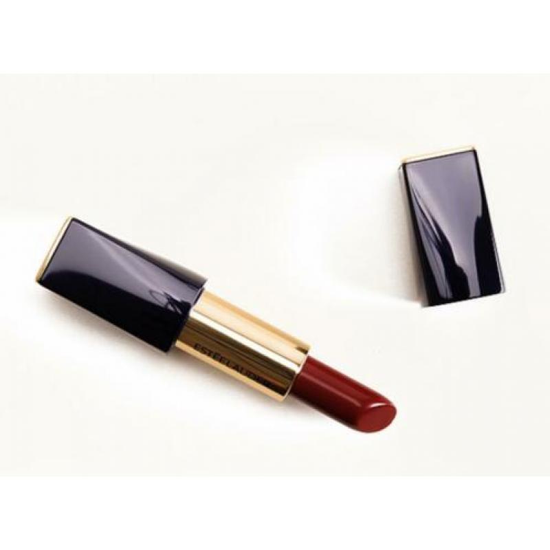 Estee Lauder Pure Color Envy Sculpting Lipstic Red Ego 250