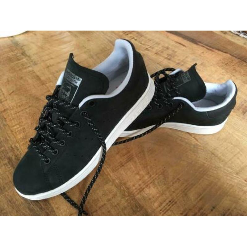 Nieuwe zwarte leren Adidas sneakers maat 38