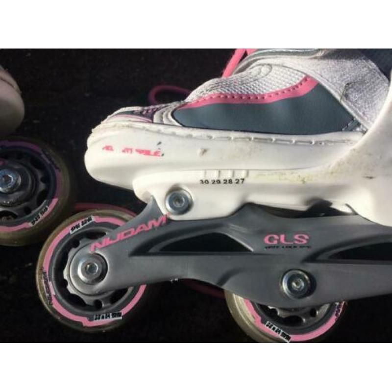Nijdam kinderskates 27-30