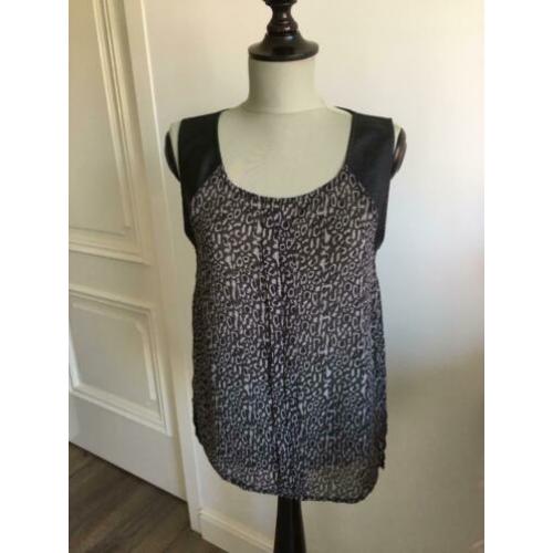 Only top voile panterprint met imitatie leer maat 38