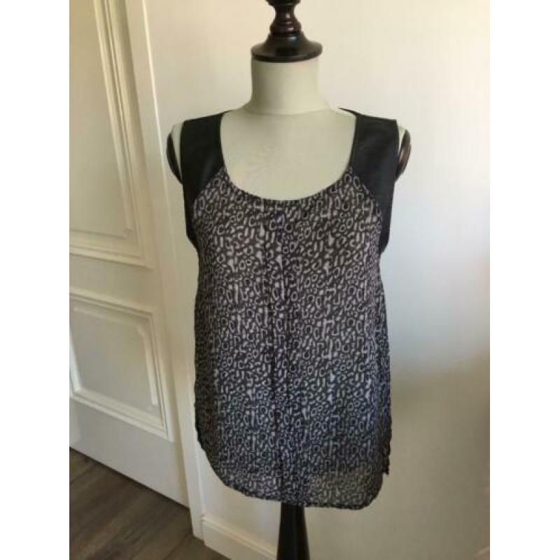 Only top voile panterprint met imitatie leer maat 38