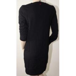 nieuwe zwarte NIKKIE sweat jurk met rood