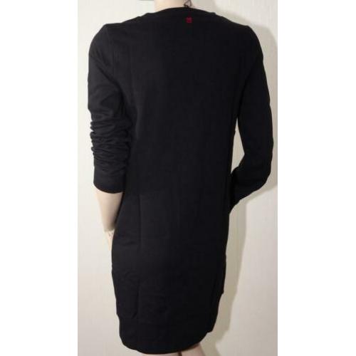 nieuwe zwarte NIKKIE sweat jurk met rood