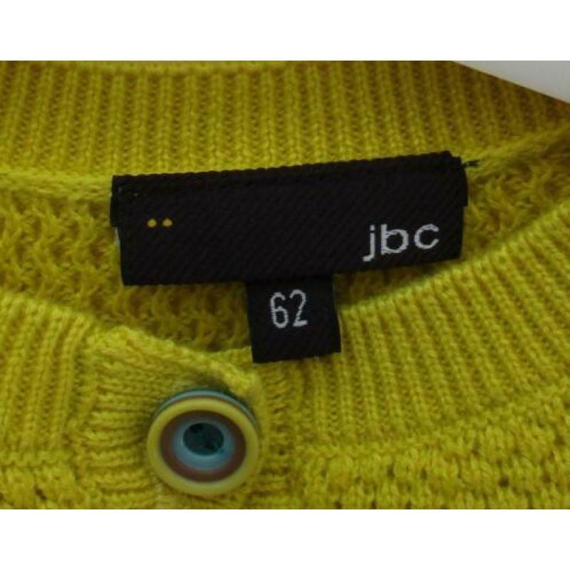 vestje van jbc maat 62