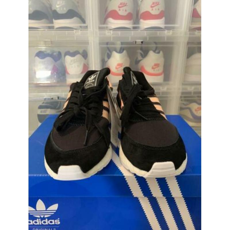 Adidas iniki runner maat 38 2/3